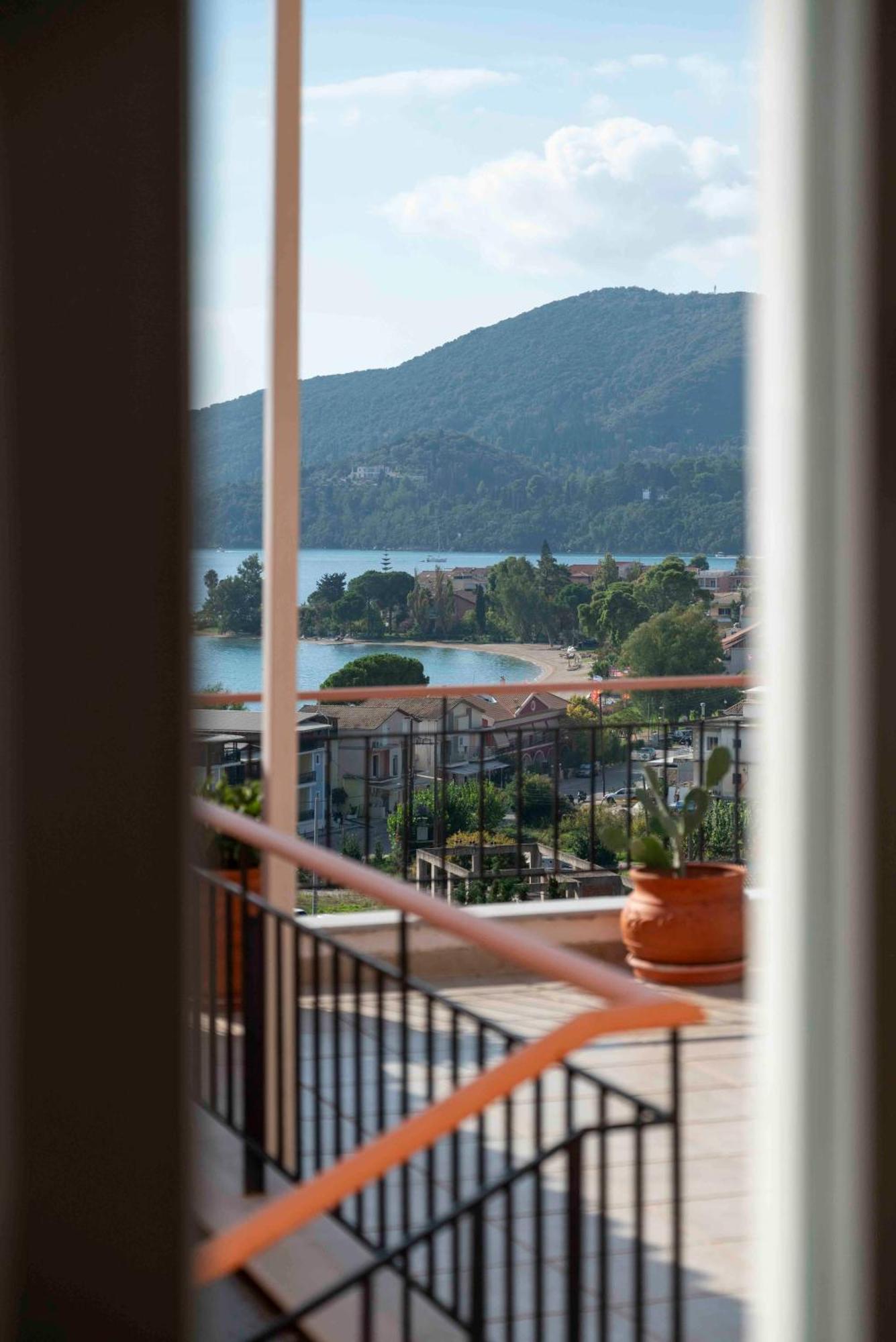 Aparthotel San Lazzaro Nydri  Esterno foto