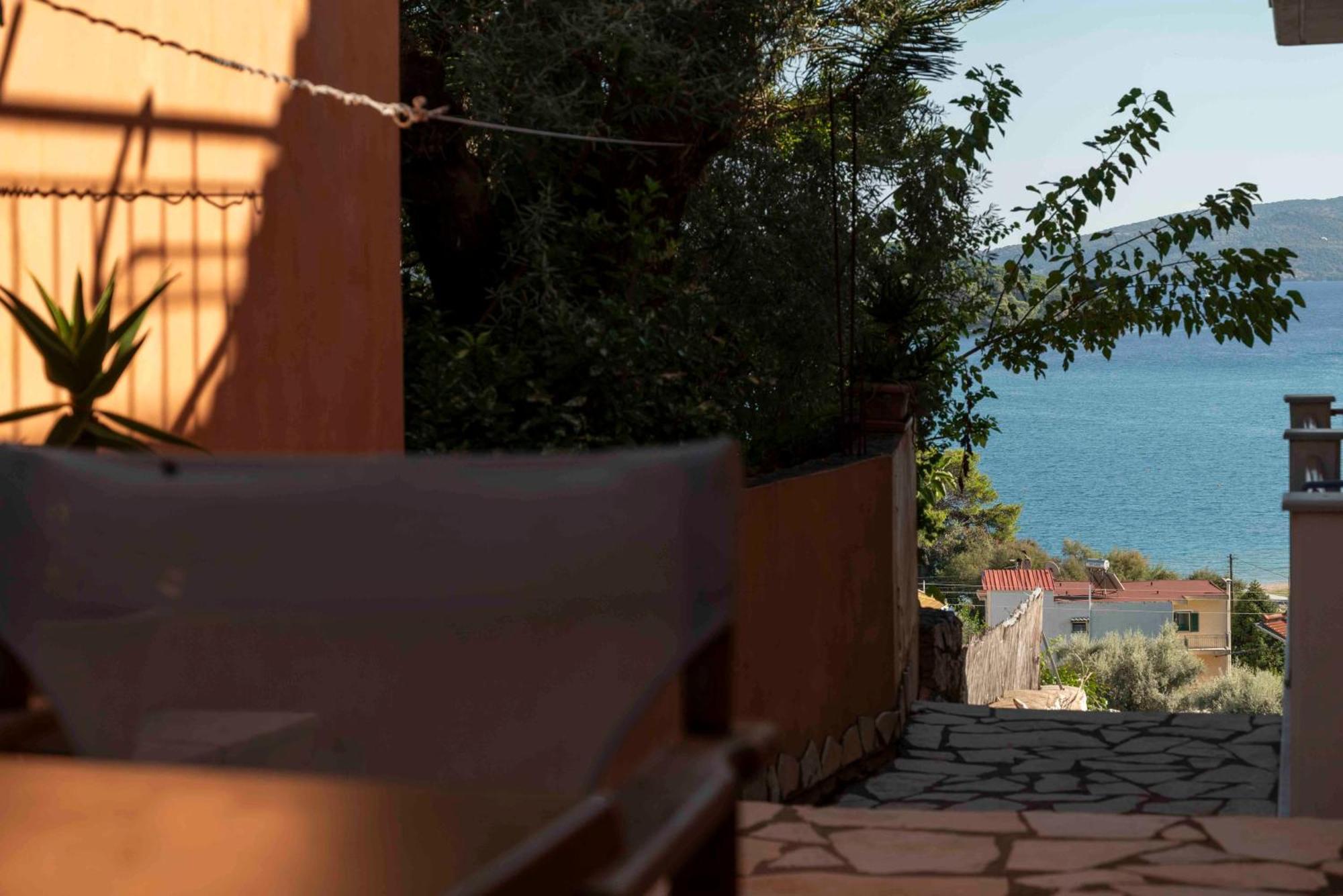Aparthotel San Lazzaro Nydri  Esterno foto