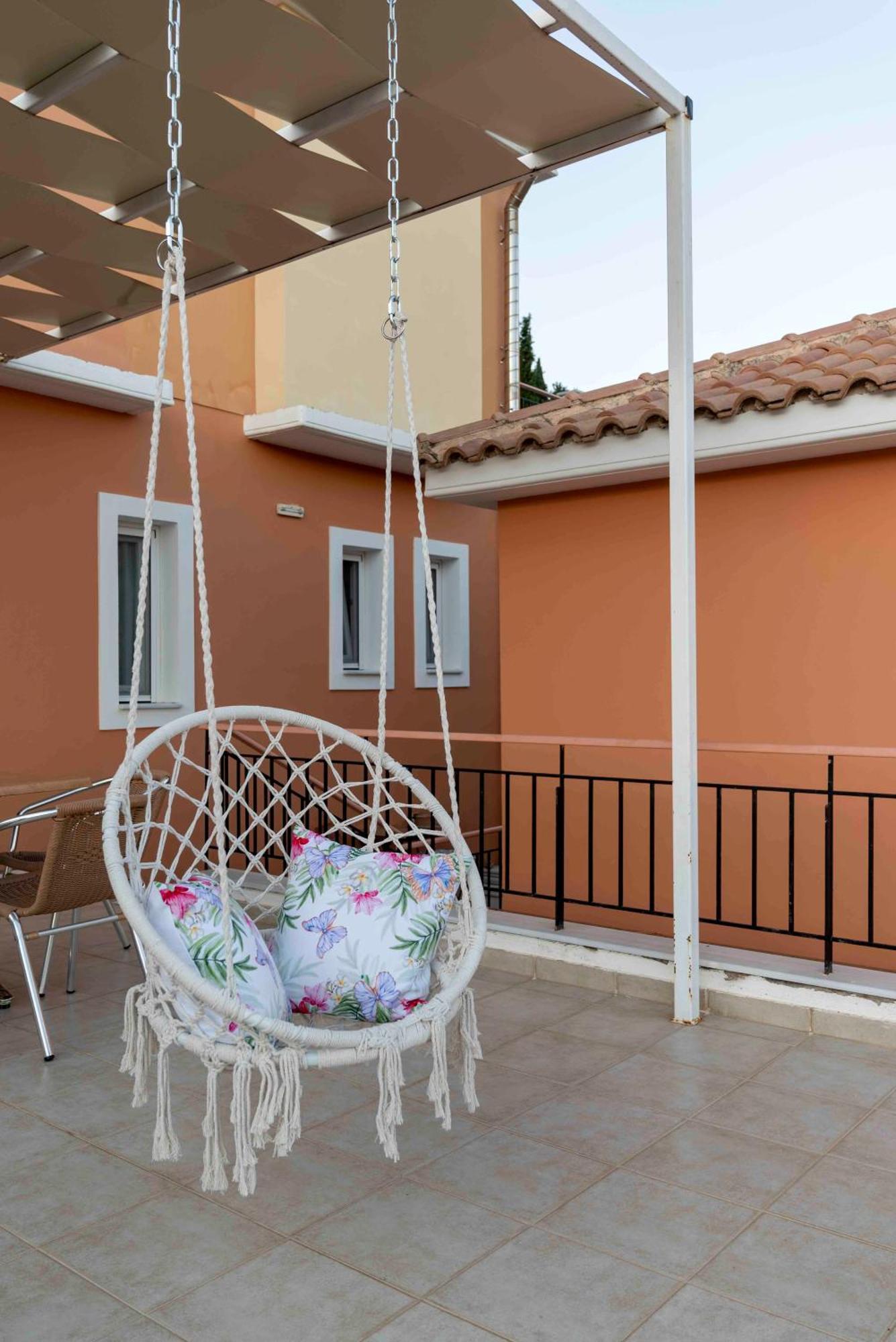 Aparthotel San Lazzaro Nydri  Esterno foto