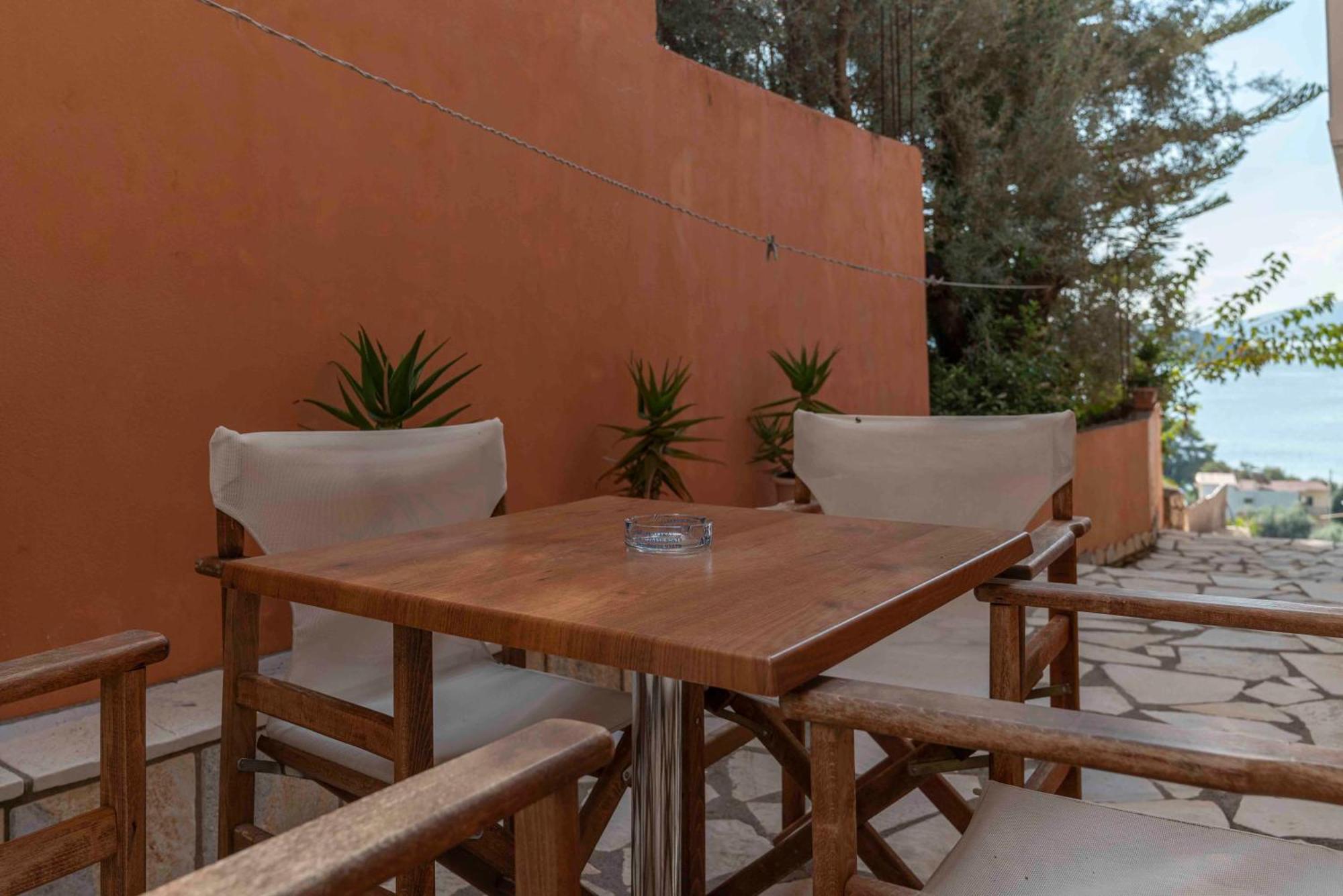 Aparthotel San Lazzaro Nydri  Esterno foto
