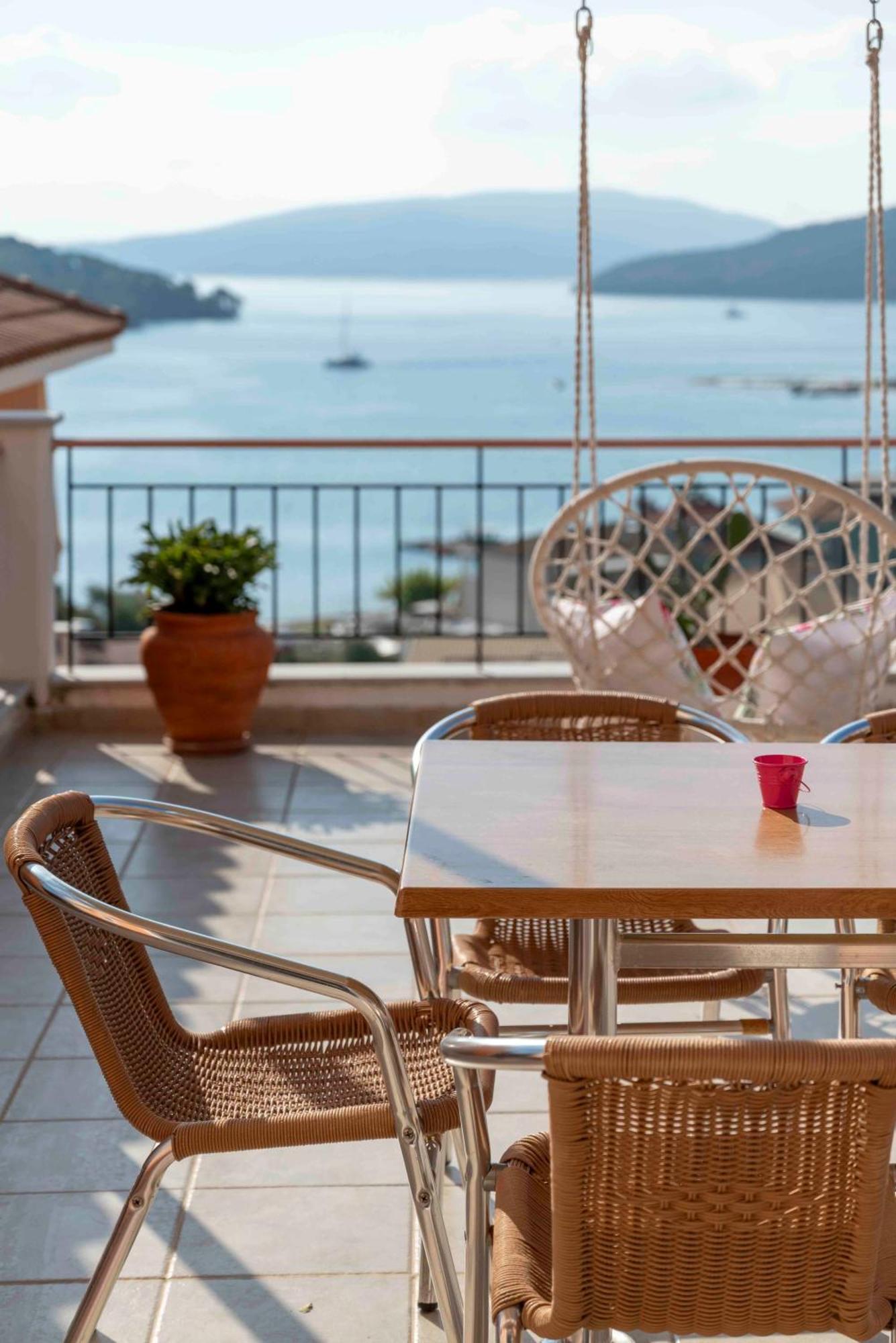 Aparthotel San Lazzaro Nydri  Esterno foto