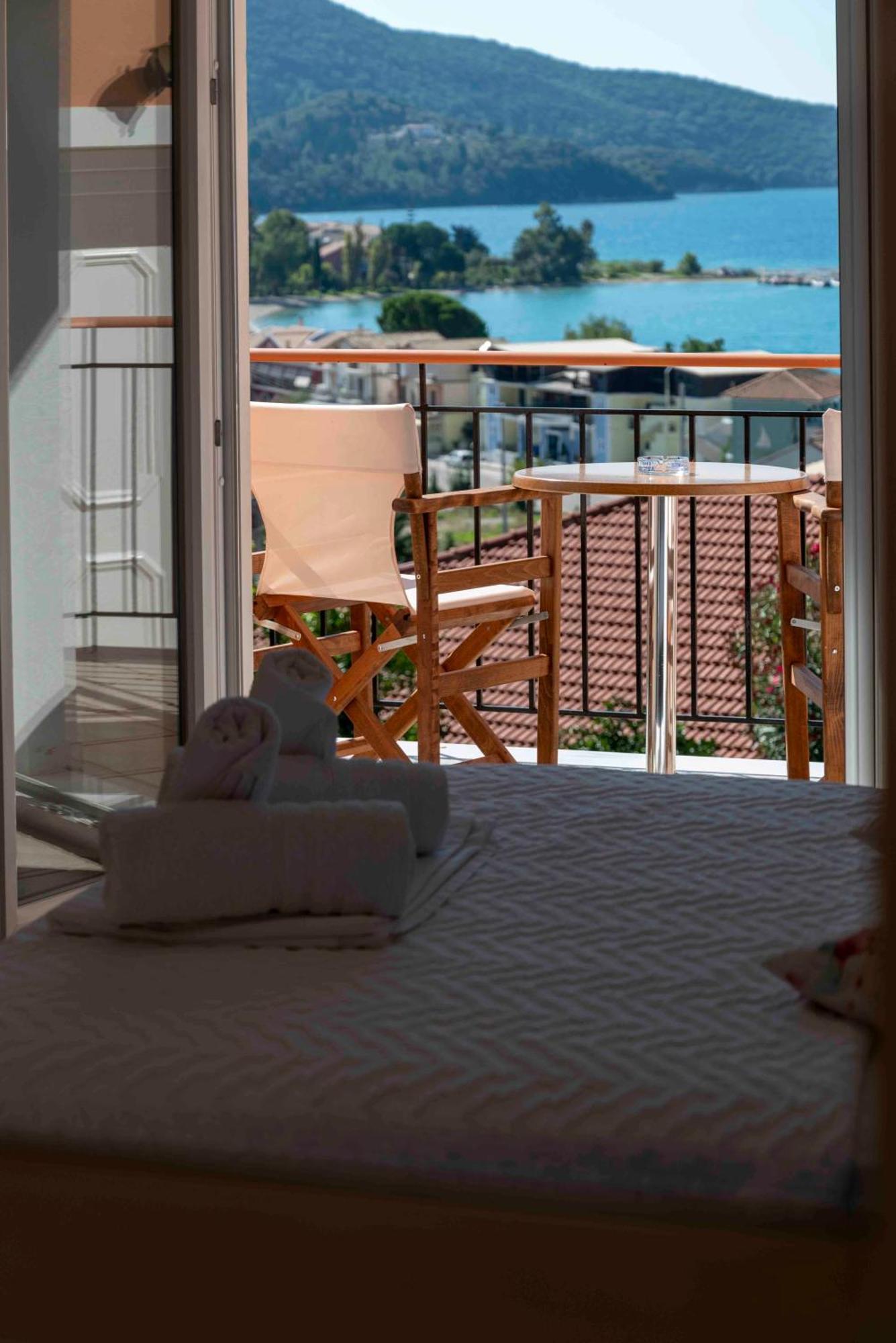 Aparthotel San Lazzaro Nydri  Esterno foto