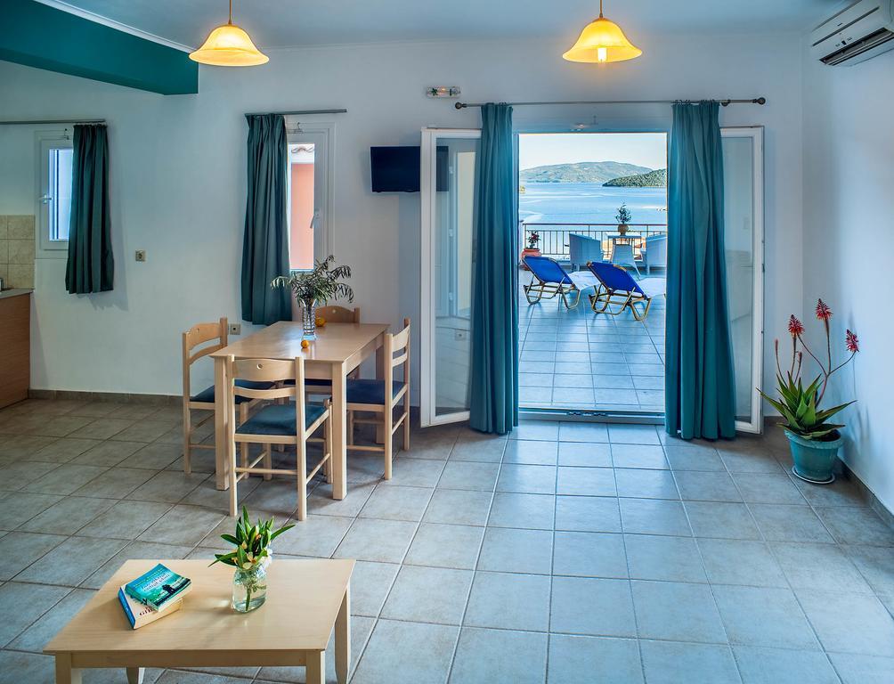 Aparthotel San Lazzaro Nydri  Esterno foto
